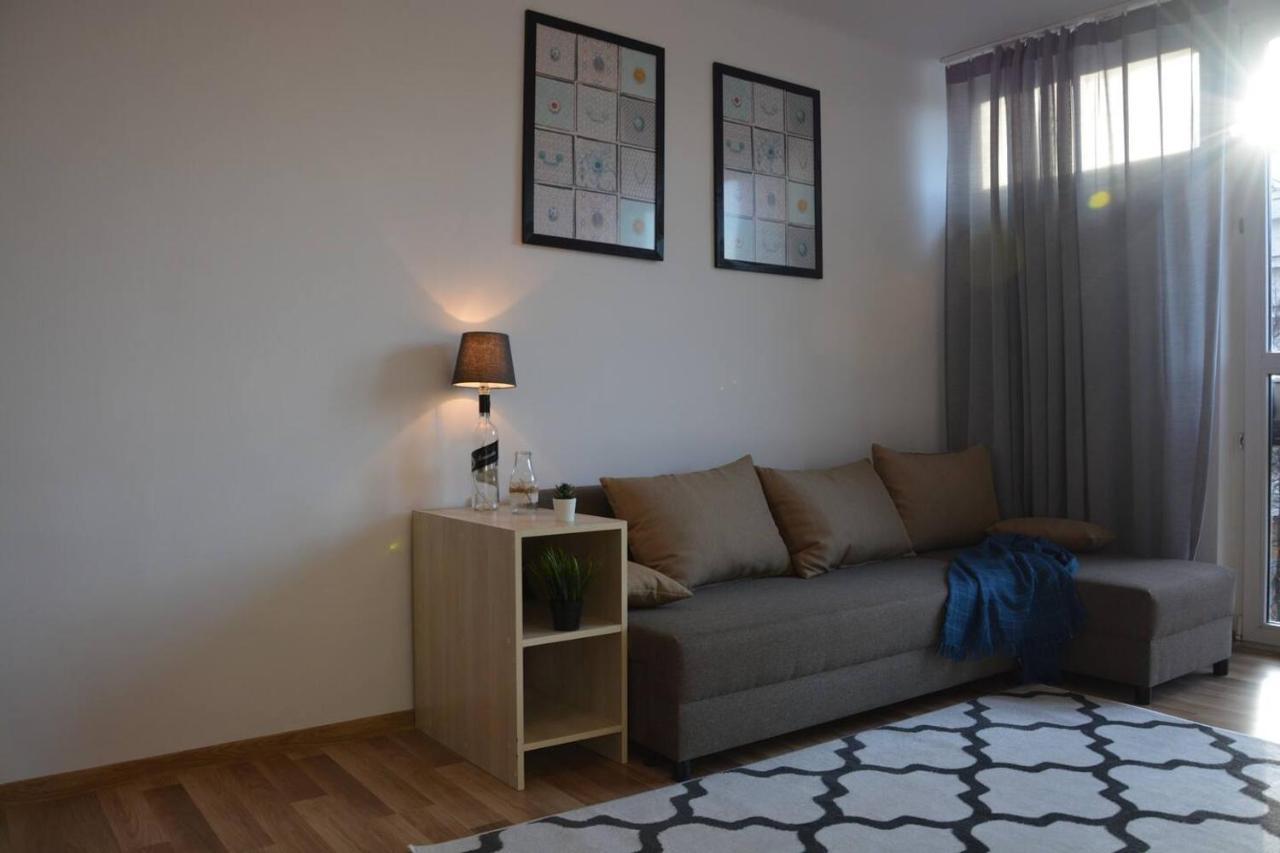 Ohmyhome - Park Mirowski Apartment Warsaw Luaran gambar